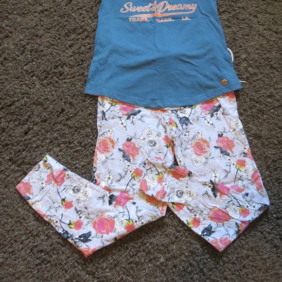 Pjs - Picture 4 of 5